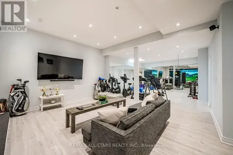 37 Country Club Crescent Uxbridge ON L9P 0B8