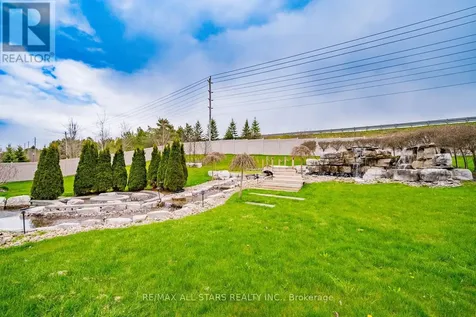 37 Country Club Crescent Uxbridge ON L9P 0B8