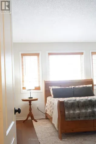 11 Great Oak Private Ottawa ON K1G 6P7