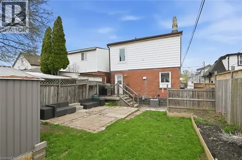 46 Mayflower Avenue Hamilton ON L8L 2K4