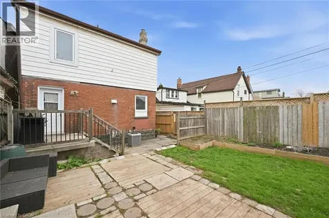 46 Mayflower Avenue Hamilton ON L8L 2K4