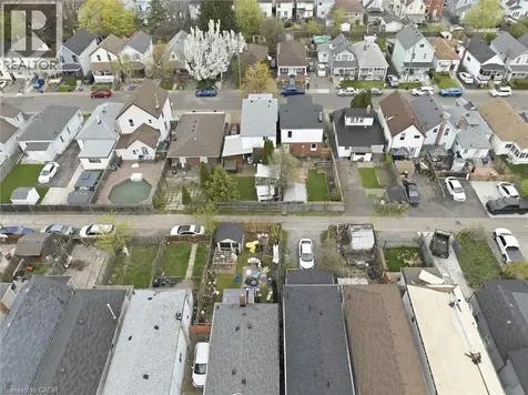 46 Mayflower Avenue Hamilton ON L8L 2K4