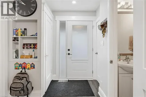 46 Mayflower Avenue Hamilton ON L8L 2K4