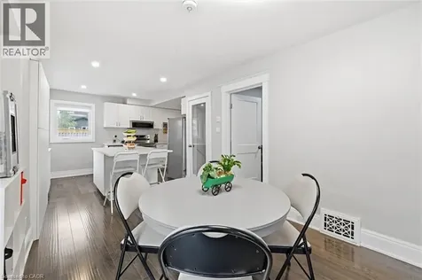 46 Mayflower Avenue Hamilton ON L8L 2K4