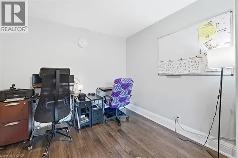 46 Mayflower Avenue Hamilton ON L8L 2K4
