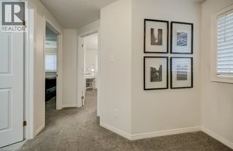 255 Highbrook Crescent Kitchener ON N2E 3P6