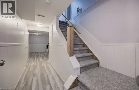 255 Highbrook Crescent Kitchener ON N2E 3P6