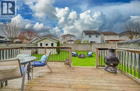 255 Highbrook Crescent Kitchener ON N2E 3P6