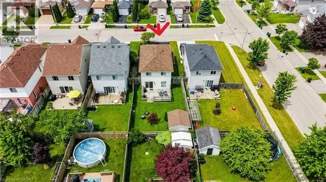 255 Highbrook Crescent Kitchener ON N2E 3P6