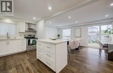 255 Highbrook Crescent Kitchener ON N2E 3P6