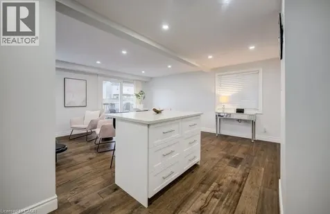 255 Highbrook Crescent Kitchener ON N2E 3P6