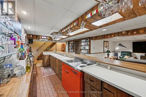 31 Daniel Street South Arnprior ON K7S 2L5