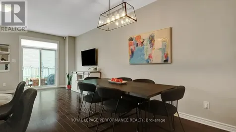 338 Alasken Drive Ottawa ON K1T 0M4