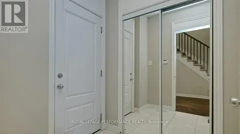 338 Alasken Drive Ottawa ON K1T 0M4