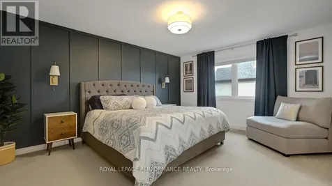 338 Alasken Drive Ottawa ON K1T 0M4