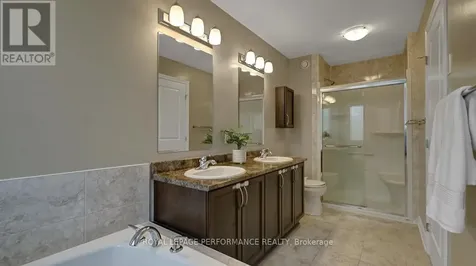 338 Alasken Drive Ottawa ON K1T 0M4
