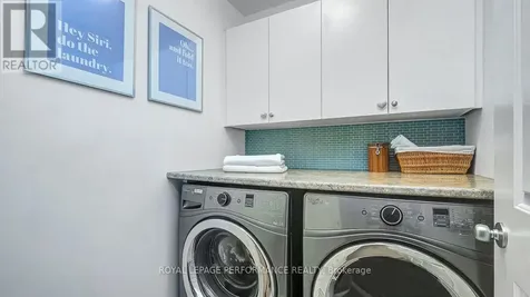 338 Alasken Drive Ottawa ON K1T 0M4