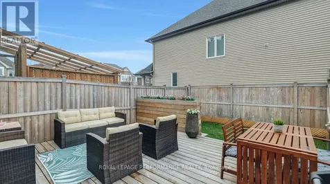 338 Alasken Drive Ottawa ON K1T 0M4