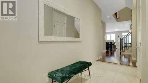 338 Alasken Drive Ottawa ON K1T 0M4
