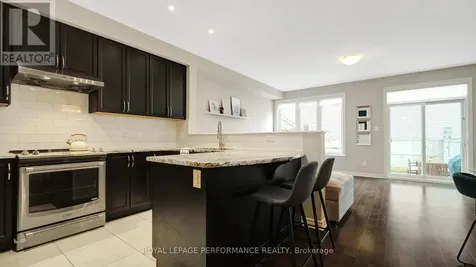338 Alasken Drive Ottawa ON K1T 0M4
