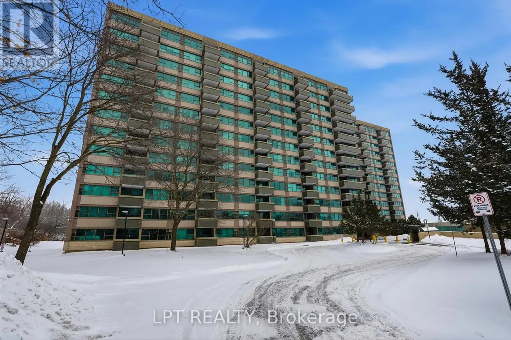 555 Brittany Drive Ottawa ON K1K 4C5