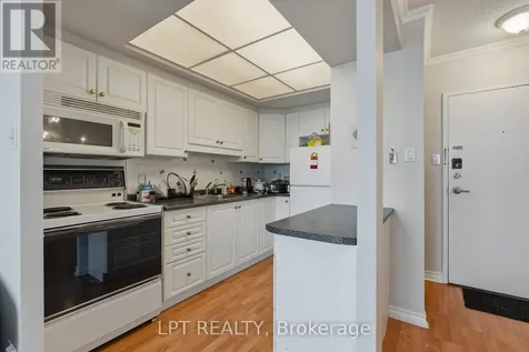 555 Brittany Drive Ottawa ON K1K 4C5
