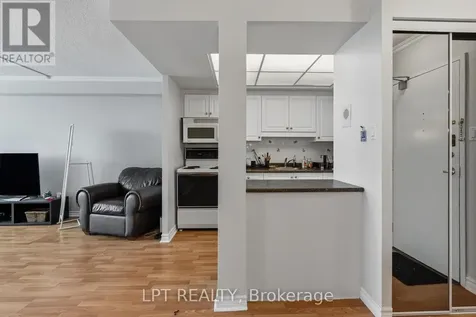 555 Brittany Drive Ottawa ON K1K 4C5