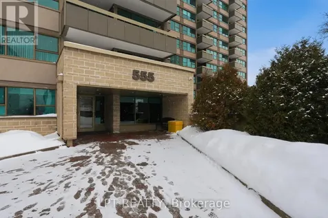 555 Brittany Drive Ottawa ON K1K 4C5