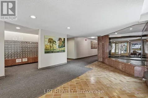 555 Brittany Drive Ottawa ON K1K 4C5
