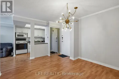 555 Brittany Drive Ottawa ON K1K 4C5