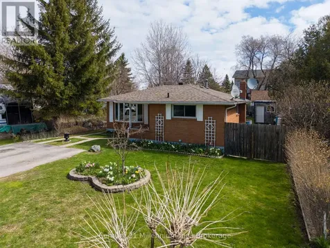 67 East Street East Collingwood ON L9Y 3W7