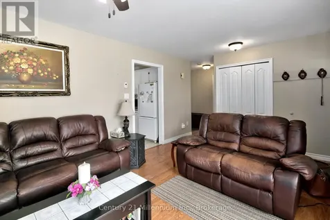 67 East Street East Collingwood ON L9Y 3W7