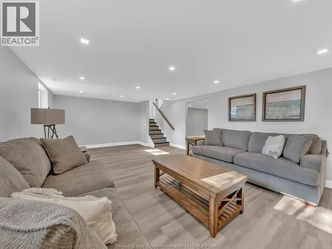 332 Heritage Road Kingsville ON