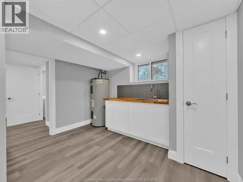 332 Heritage Road Kingsville ON