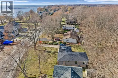332 Heritage Road Kingsville ON