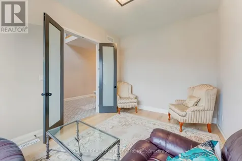 94 Pondcliffe Drive Kitchener ON N2R 0M3