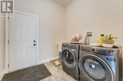 94 Pondcliffe Drive Kitchener ON N2R 0M3