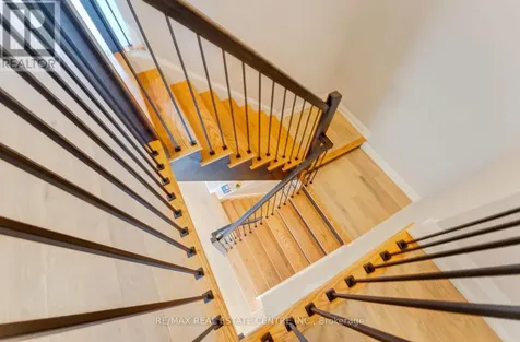 94 Pondcliffe Drive Kitchener ON N2R 0M3