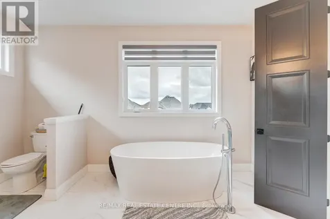 94 Pondcliffe Drive Kitchener ON N2R 0M3
