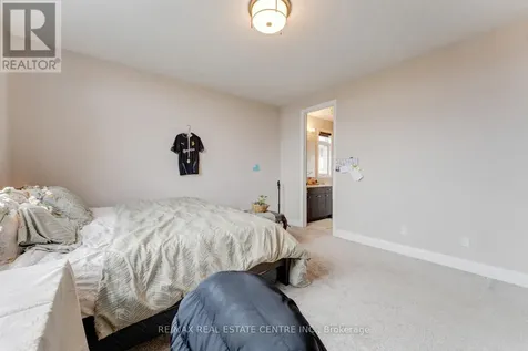 94 Pondcliffe Drive Kitchener ON N2R 0M3