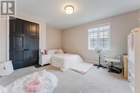 94 Pondcliffe Drive Kitchener ON N2R 0M3
