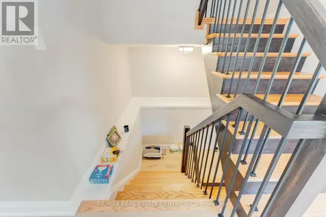 94 Pondcliffe Drive Kitchener ON N2R 0M3