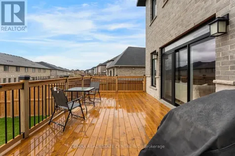 94 Pondcliffe Drive Kitchener ON N2R 0M3