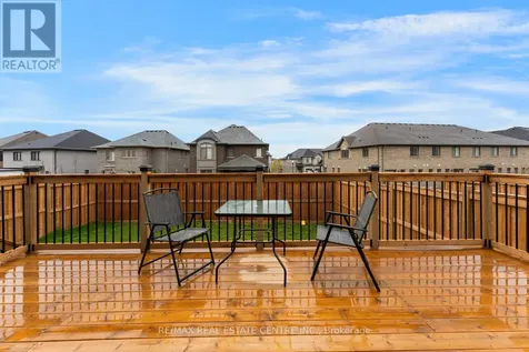 94 Pondcliffe Drive Kitchener ON N2R 0M3