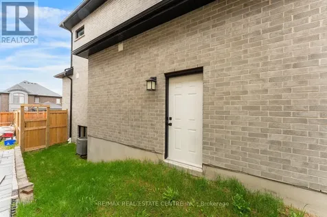 94 Pondcliffe Drive Kitchener ON N2R 0M3