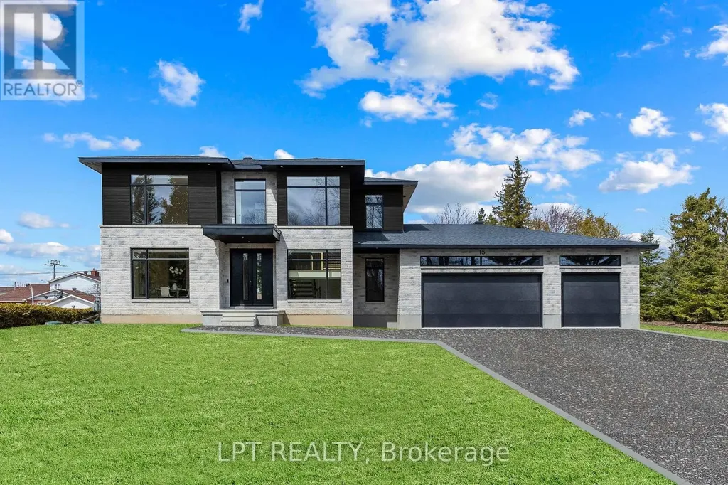 400 Ashbee Court Ottawa ON K4M 0A8