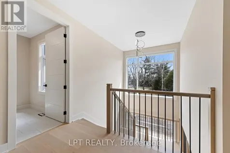 400 Ashbee Court Ottawa ON K4M 0A8