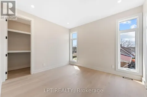 400 Ashbee Court Ottawa ON K4M 0A8