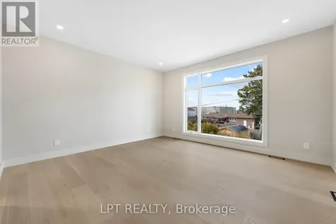 400 Ashbee Court Ottawa ON K4M 0A8
