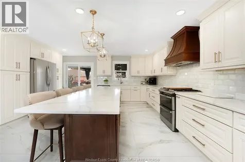 4205 Barton Crescent Windsor ON N9G 2V5